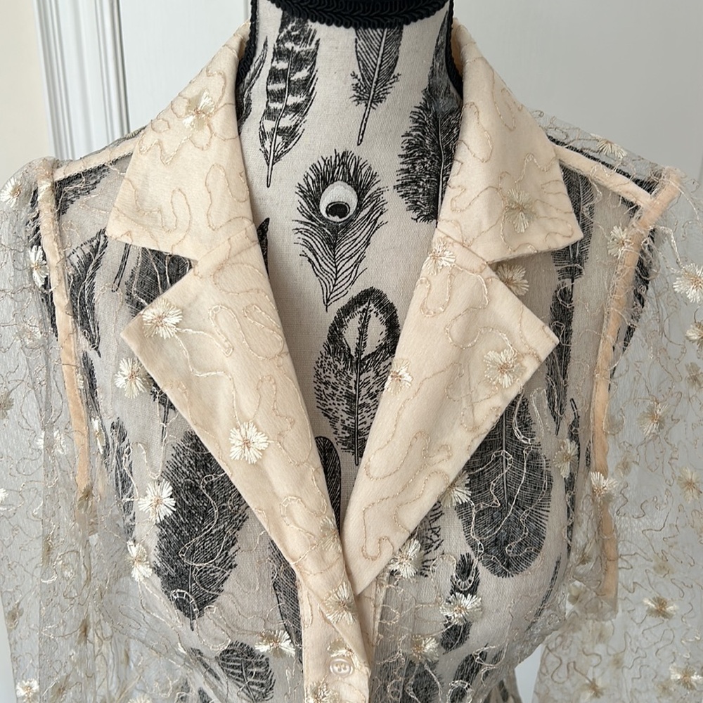 See through blouse - Picture 3 of 5